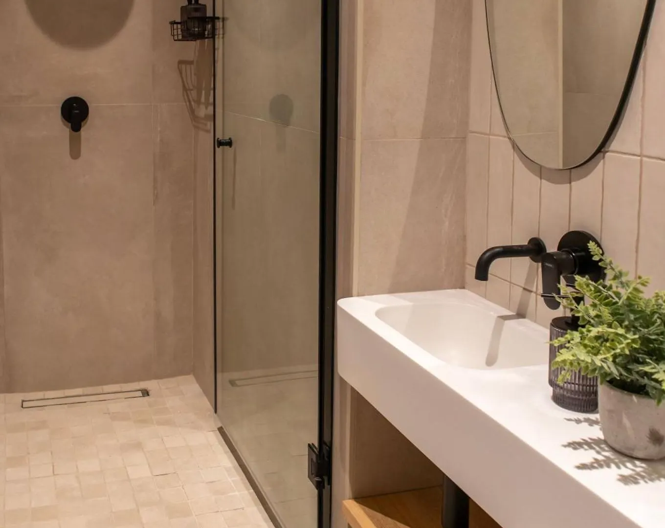 Urban Luxury Apartment In Sea Point Cape Town